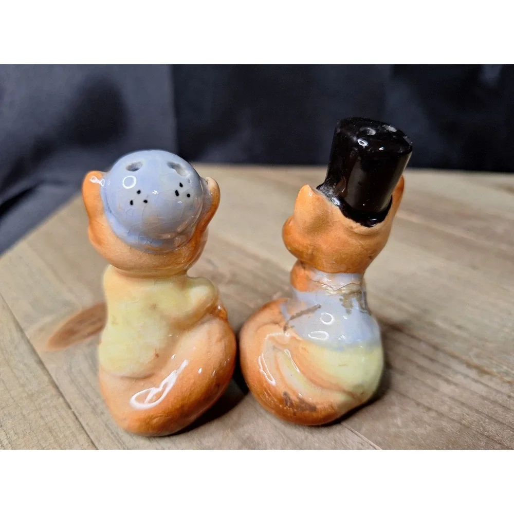 Vintage 1950s Anthropomorphic Fox Salt & Pepper Shakers Top Hat & Bonnet Set